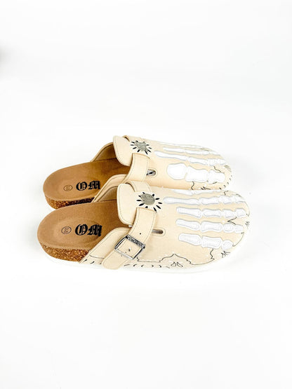 Bandana Paisley Print Clogs