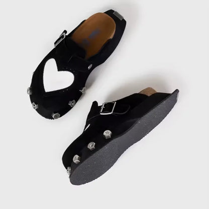 Tikmena Suede Heart colgs